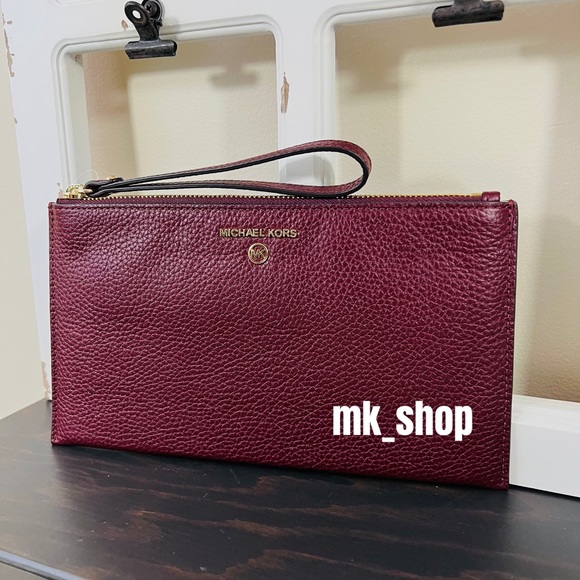 Michael Kors Jet Set Charm Large Zip Clutch Wristlet - Picture 2 of 10